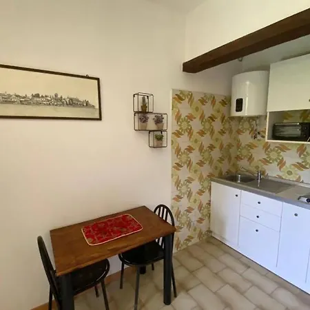 Casa Arancio Giardino Privato Apartment *